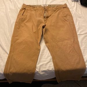 Mountain Khaki pants Men’s 42x32 Relaxed fit